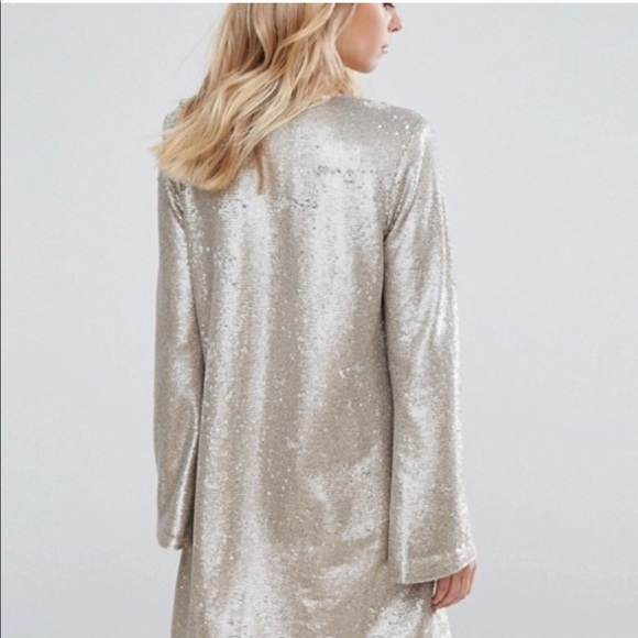 The Jet Set Diaries Oasis Gold Sequin Dress NWT - Picture 4 of 8